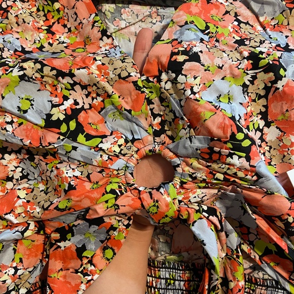 Long sleeve floral top - Picture 3 of 4